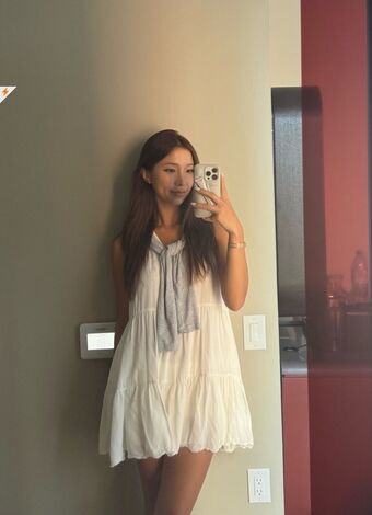 Ruby Eum Nakenläckor OnlyFans Foto 18