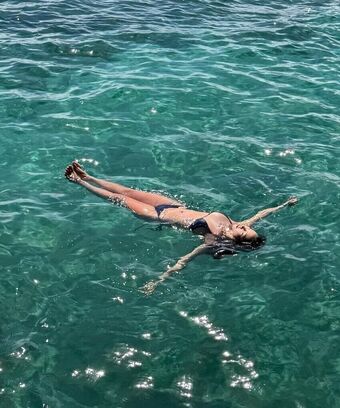 Ruby Eum Nakenläckor OnlyFans Foto 19