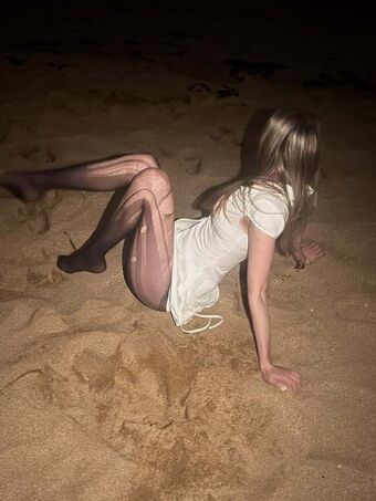 Ruby Luisa Nakenläckor OnlyFans Foto 2