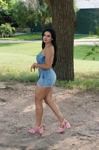 rubybanfit Nakenläckor OnlyFans Foto 36