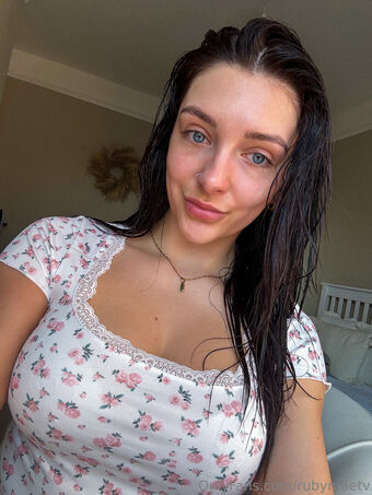 rubymaefree Nakenläckor OnlyFans Foto 9