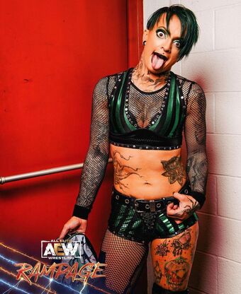 rubysoho Nakenläckor OnlyFans Foto 23