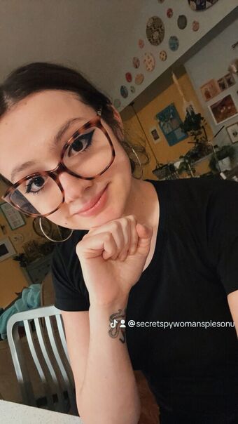 rubyvstiktok Nakenläckor OnlyFans Foto 2