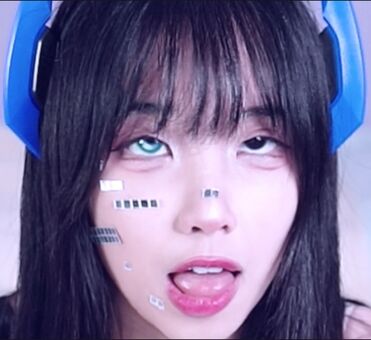 s201111 Nakenläckor OnlyFans Foto 21