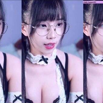 s201111 Nakenläckor OnlyFans Foto 24