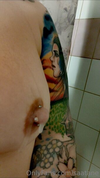 saatane Nakenläckor OnlyFans Foto 39