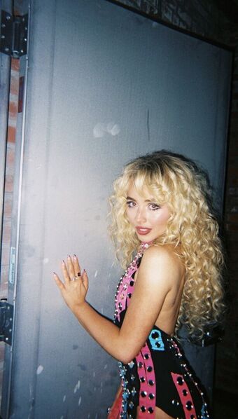 Sabrina-carpenter