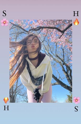 Sakura Hell Nakenläckor OnlyFans Foto 4