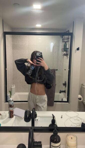 Sakura Shymko Nakenläckor OnlyFans Foto 142