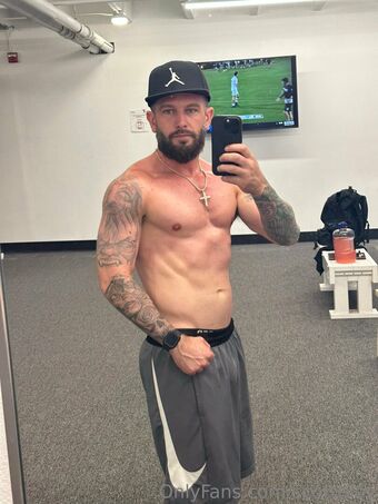 scottriley Nakenläckor OnlyFans Foto 16