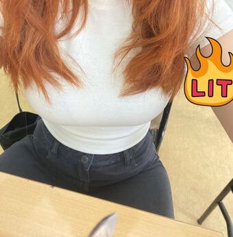 selinyyaaa Nakenläckor OnlyFans Foto 7
