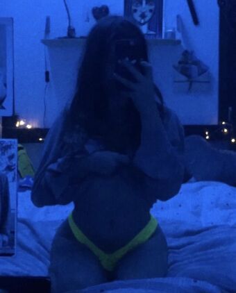 Sendji Nakenläckor OnlyFans Foto 4