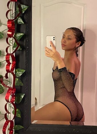 SensualSided Nakenläckor OnlyFans Foto 11
