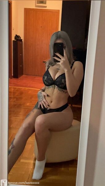 Sevic Nakenläckor OnlyFans Foto 2