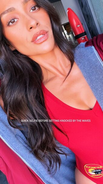Shay Mitchell Nakenläckor OnlyFans Foto 267
