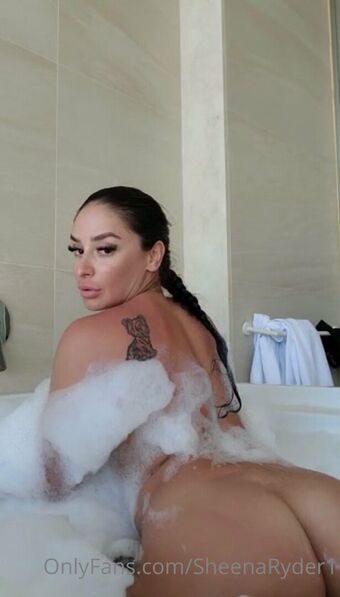 sheenaryder1 Nakenläckor OnlyFans Foto 31