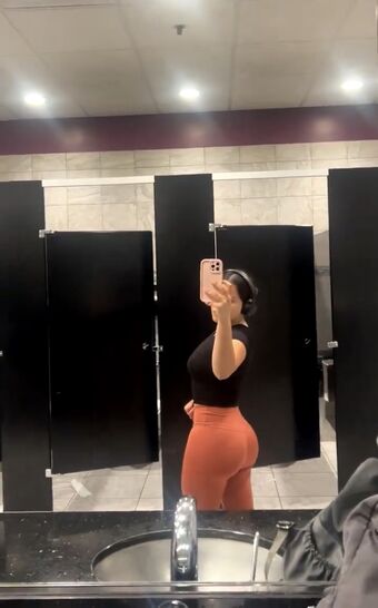 Shellyy13 Nakenläckor OnlyFans Foto 24