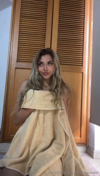 silvanasweet Nakenläckor OnlyFans Foto 7