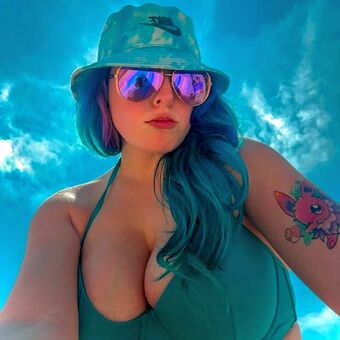 Simby Nakenläckor OnlyFans Foto 13
