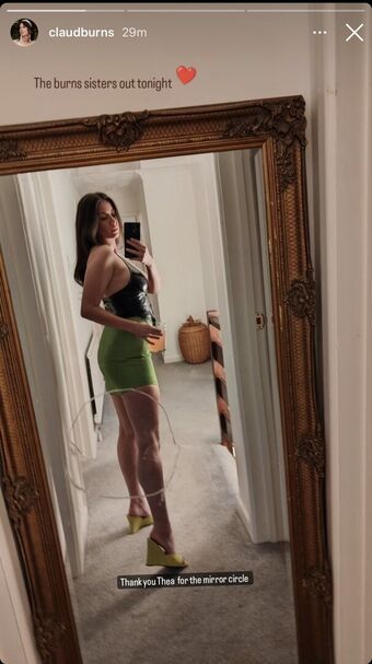 Simmands Nakenläckor OnlyFans Foto 8