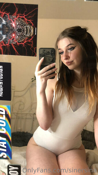 sinersina Nakenläckor OnlyFans Foto 16