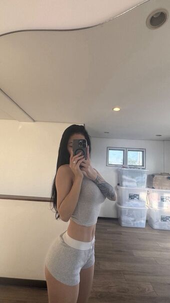 Siobe Lim Nakenläckor OnlyFans Foto 62