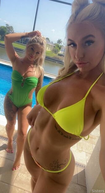 Sisters Nakenläckor OnlyFans Foto 12