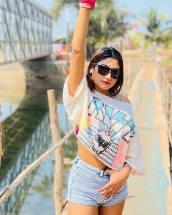 Sital Karki Nakenläckor OnlyFans Foto 7