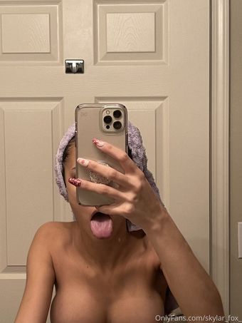 skylar_fox_