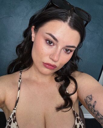 Skyler Wright Nakenläckor OnlyFans Foto 2