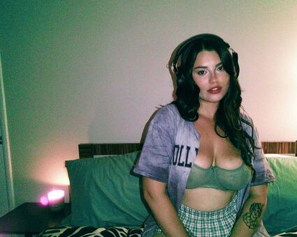 Skyler Wright Nakenläckor OnlyFans Foto 7