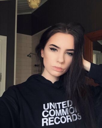 sleppyy Nakenläckor OnlyFans Foto 12
