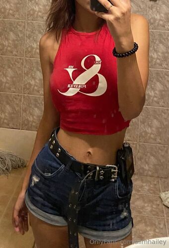 slimhailey Nakenläckor OnlyFans Foto 2