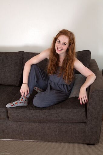 small.rose Nakenläckor OnlyFans Foto 26