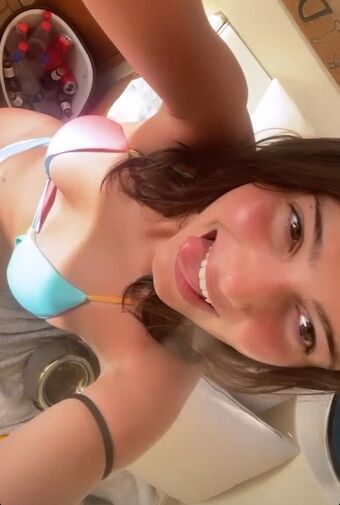 Sofia Cerio Nakenläckor OnlyFans Foto 1