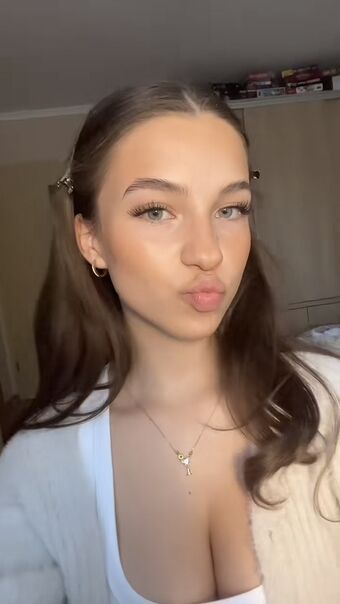 Sofia Pop Nakenläckor OnlyFans Foto 6