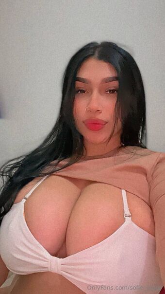 sofie_juggs Nakenläckor OnlyFans Foto 14