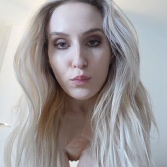 Sofie Skye Nakenläckor OnlyFans Foto 2