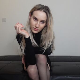 Sofie Skye Nakenläckor OnlyFans Foto 5
