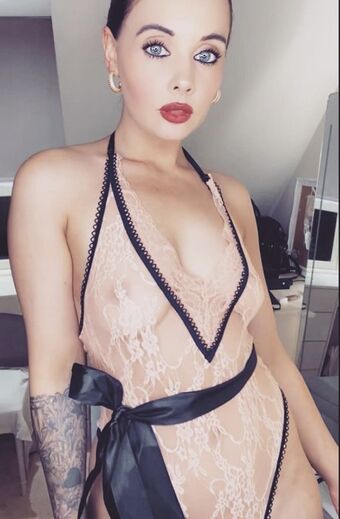 Sofloxy Nakenläckor OnlyFans Foto 3