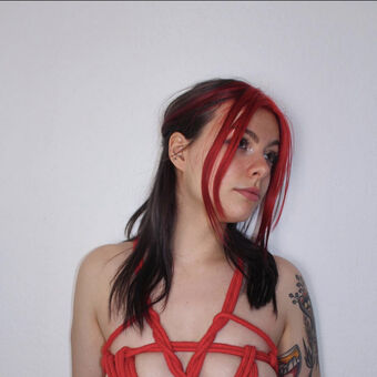 Sojadoesrandomstuff Nakenläckor OnlyFans Foto 2