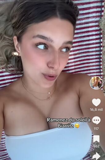 Solène Nakenläckor OnlyFans Foto 13