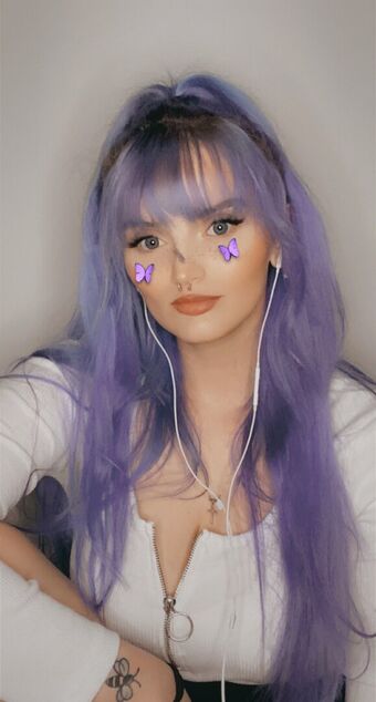 SomethingBee Nakenläckor OnlyFans Foto 4