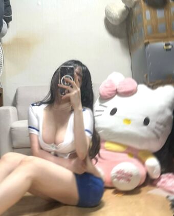 soooyaee Nakenläckor OnlyFans Foto 13