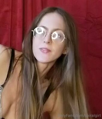 spiralgirl Nakenläckor OnlyFans Foto 12
