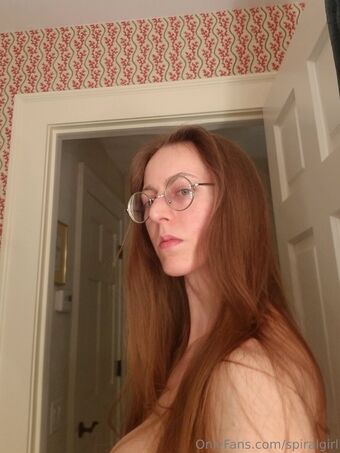 spiralgirl Nakenläckor OnlyFans Foto 16