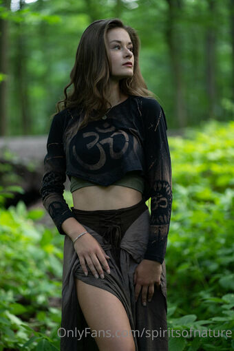 spiritsofnature Nakenläckor OnlyFans Foto 9