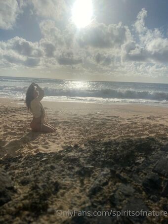 spiritsofnature Nakenläckor OnlyFans Foto 17