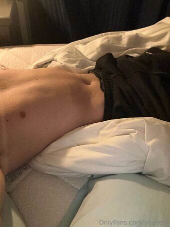 squeery Nakenläckor OnlyFans Foto 6