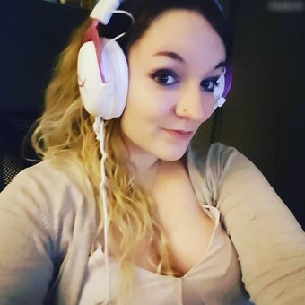 Squi_ Nakenläckor OnlyFans Foto 1
